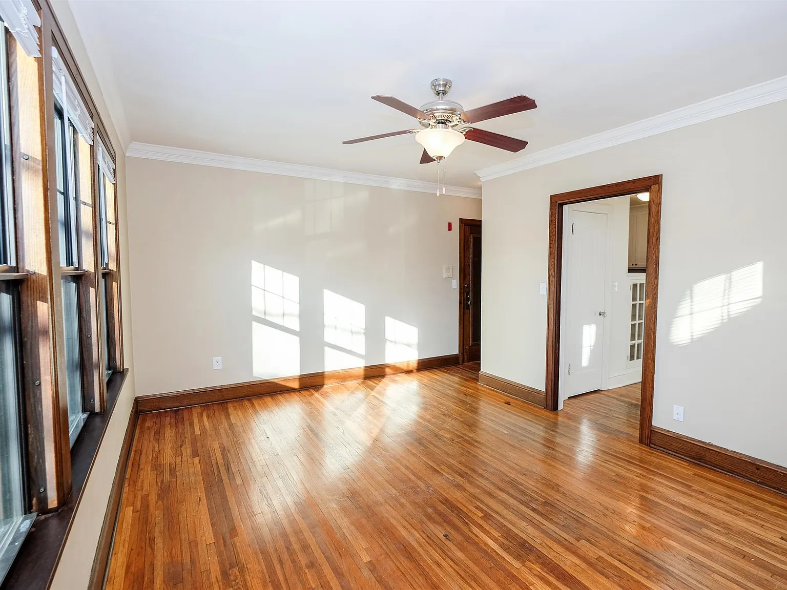 Grand Place Apartments — Photo 2