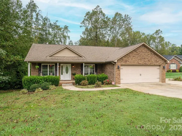 108 Ruby Ln, Maiden, NC 28650