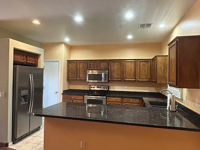 1750 W Union Hills Dr #91 — Photo 5