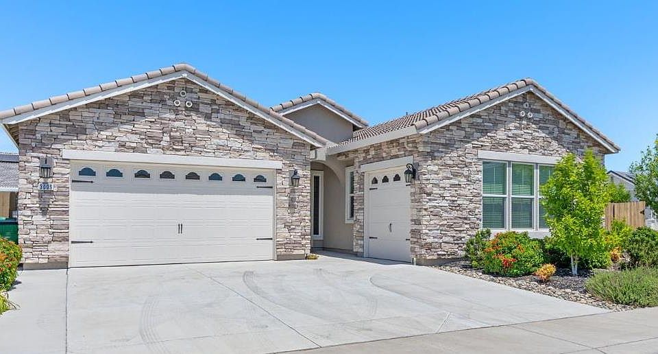 1st image of 3009 Tulip Way