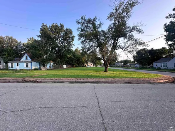 201 E 14th St, Junction City, KS 66441