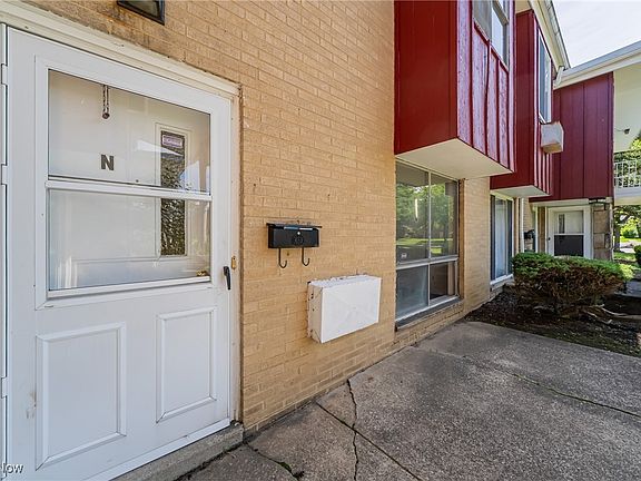 5th image of 27701 Mills Ave #2N