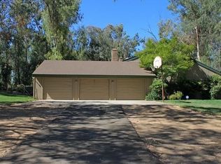 12505 Auberry Rd, Clovis, CA 93619