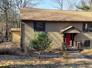 82 Breakneck Rd, Sturbridge, MA 01566