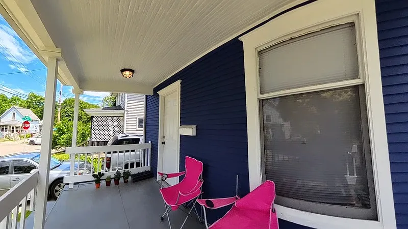 3 bed, 1.0 bath, 1134 sqft, $1,245 — Photo 3