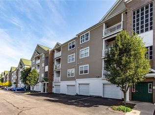 86 Mill St APT 101, Woonsocket, RI 02895