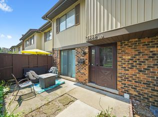 7333 Winthrop Way UNIT 10, Downers Grove, IL 60516