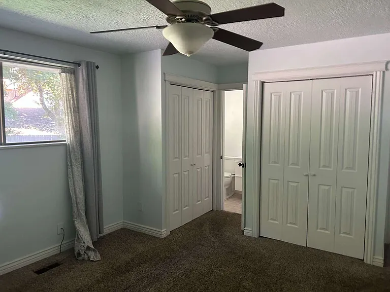 5702 Maplewood Dr — Photo 6