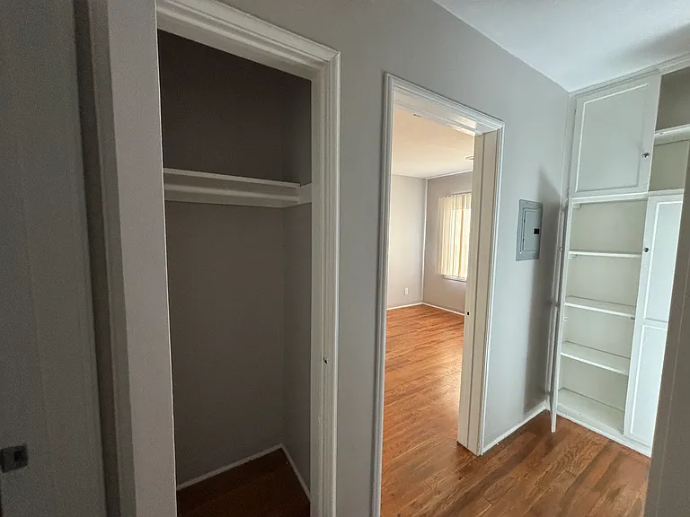 1137 E Washington Blvd — Photo 15