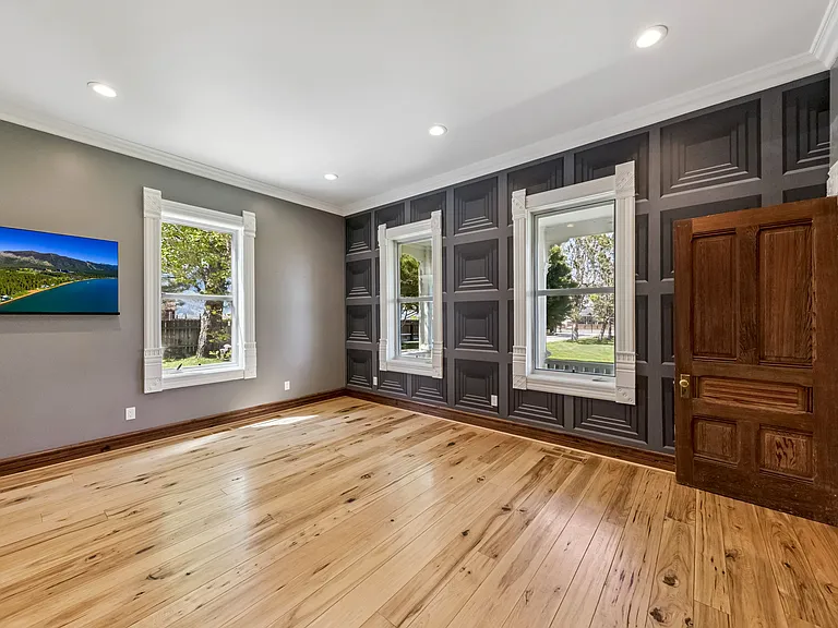 1049 Dressler Ln — Photo 23