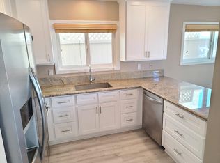 209 Walnut St #A, Newport Beach, CA 92663