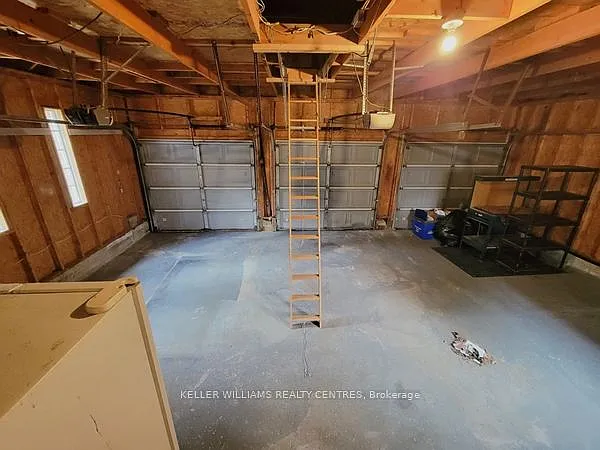 19 Northview Cres — Photo 46