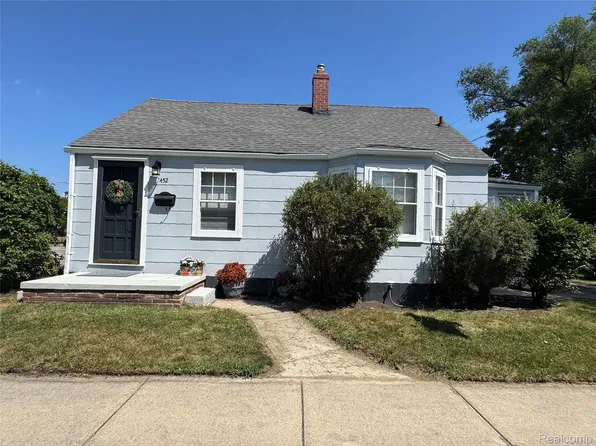 2452 Earlmont Rd, Berkley, MI 48072