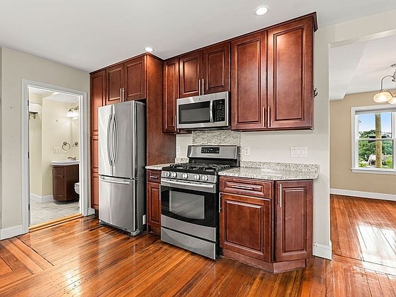 5th image of 46 School St #2