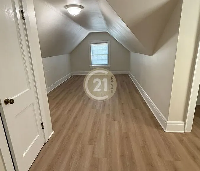 751 Shirley Ave #3 — Photo 7