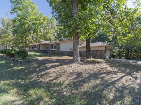 3 Salford Ln, Bella Vista, AR 72715