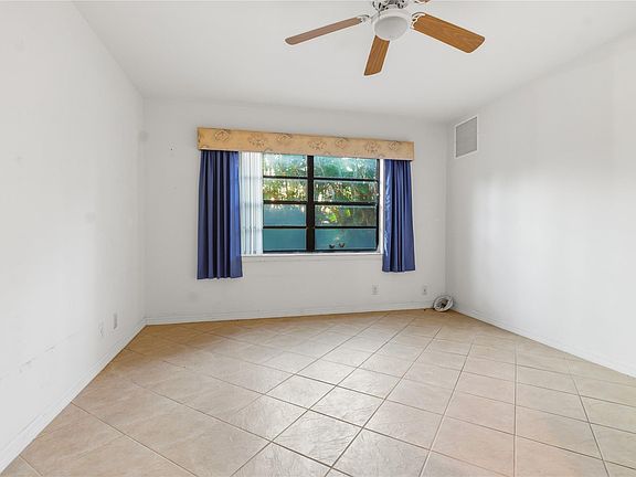 5th image of 140 S Cypress Road #113