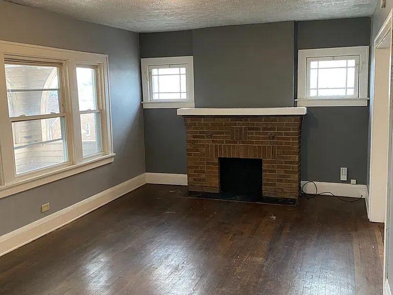4720 Rockwood Rd — Photo 3