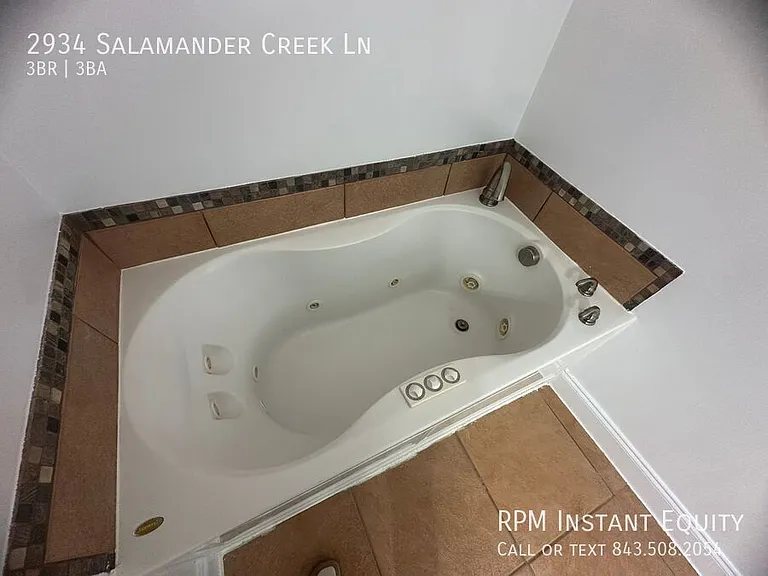 2934 Salamander Creek Ln — Photo 16