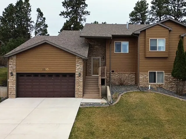 6533 Muirfield Dr