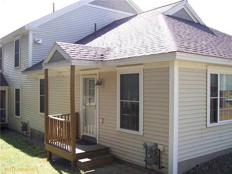15 Vaughan Ct — Photo 4