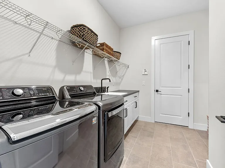 7876 Roma Dune Dr — Photo 11