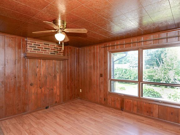 3rd image of 7350 Lyric Ln NE