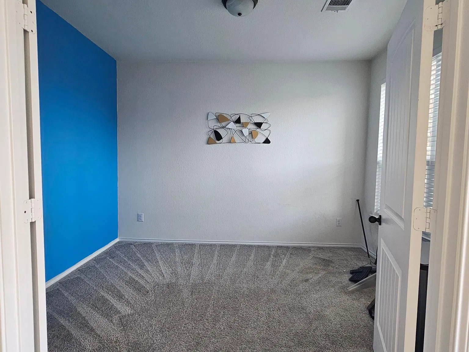 613 Weizenbock Ln — Photo 4