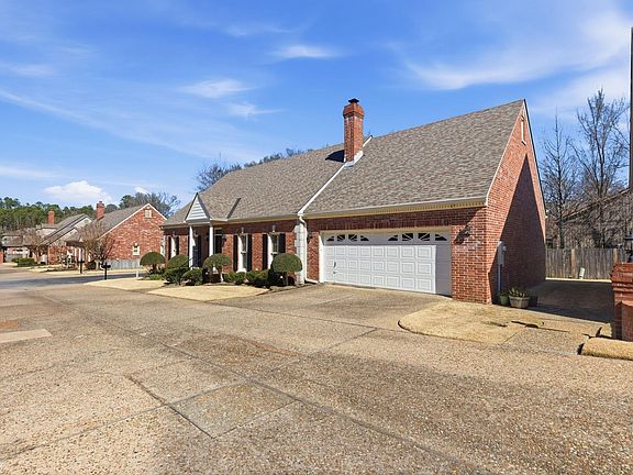 3rd image of 2111 Hinson Rd APT 8