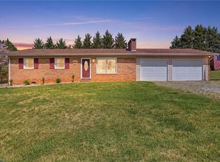 472 Brown Berry Rd, North Wilkesboro, NC 28659