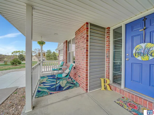 16800 Leisure Pl, Hickman, NE 68372