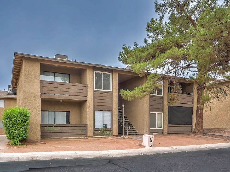 4571 Carriage Park Dr