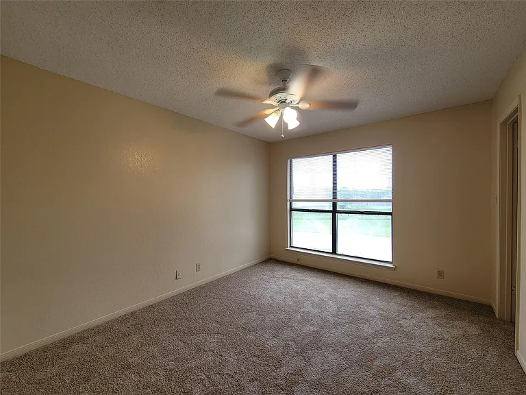 2804 Bull Run #B — Photo 8