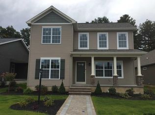 17 Vettura Ct, Malta, NY 12020