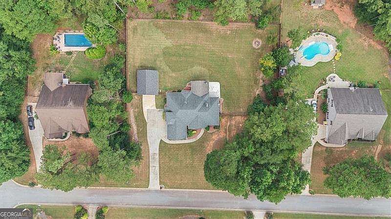 1st image of 32 Meadow View Gln