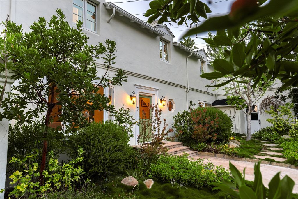 189 Hermosillo Road photo 1