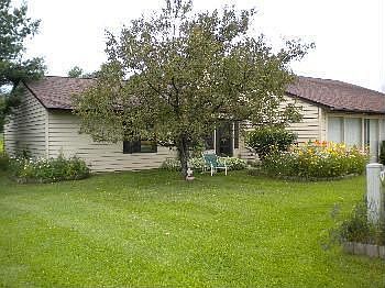 2nd image of 21450 Fairway Cir