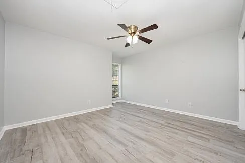 5828 Harris Grove Ln — Photo 12