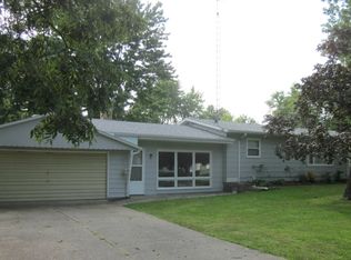 200 N Rose, Hutsonville, IL 62433