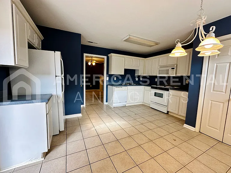 165 Rocky Ridge Dr — Photo 5