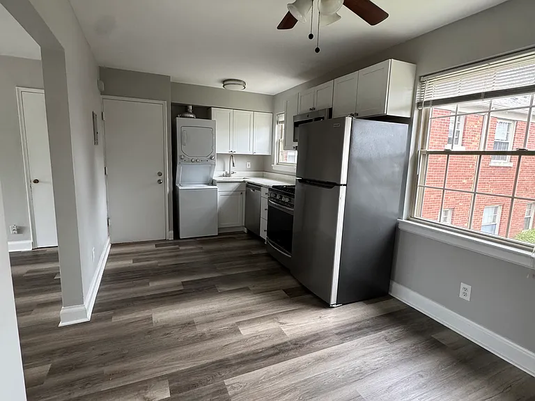 2464 Grinstead Dr #1 — Photo 4