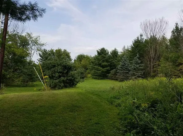 265 Browns River Rd, Essex Jct, VT 05452