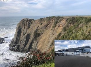 1305 Moore St UNIT 602, Brookings, OR 97415