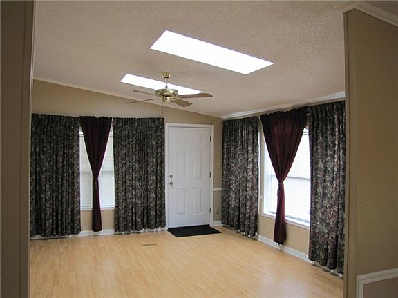 4th image of 22222 184th Street Ct E
