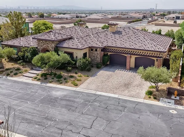9707 Dream Brook Ct, Las Vegas, NV 89149