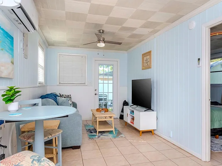 675 Clearwater Largo Rd S — Photo 41