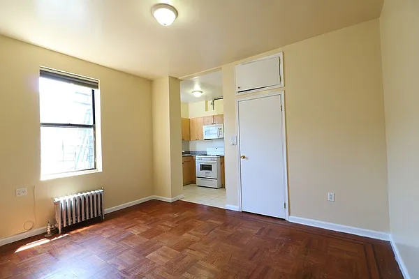 Rented by Alma Realty Corp. | media 2