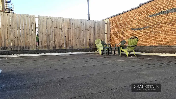 Rented by ZealEstate Group Inc | media 16