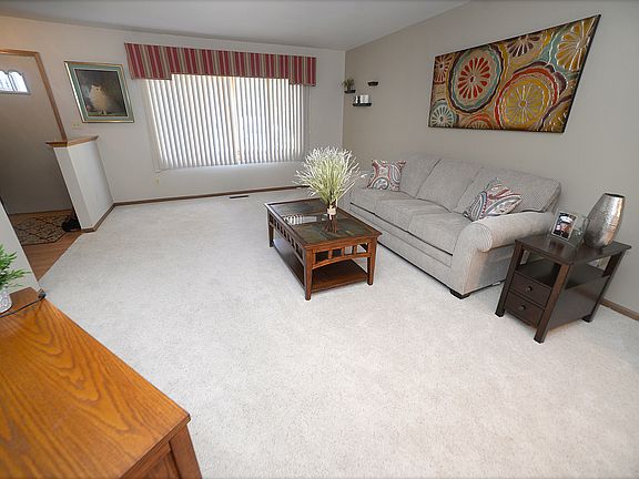 3rd image of 1120 Briarcrest Dr