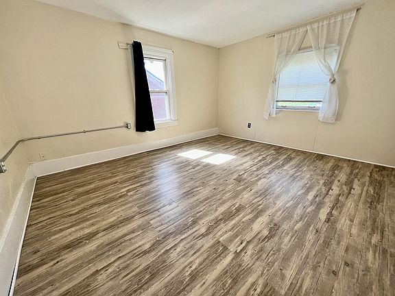 Nice clean Master Bedroom